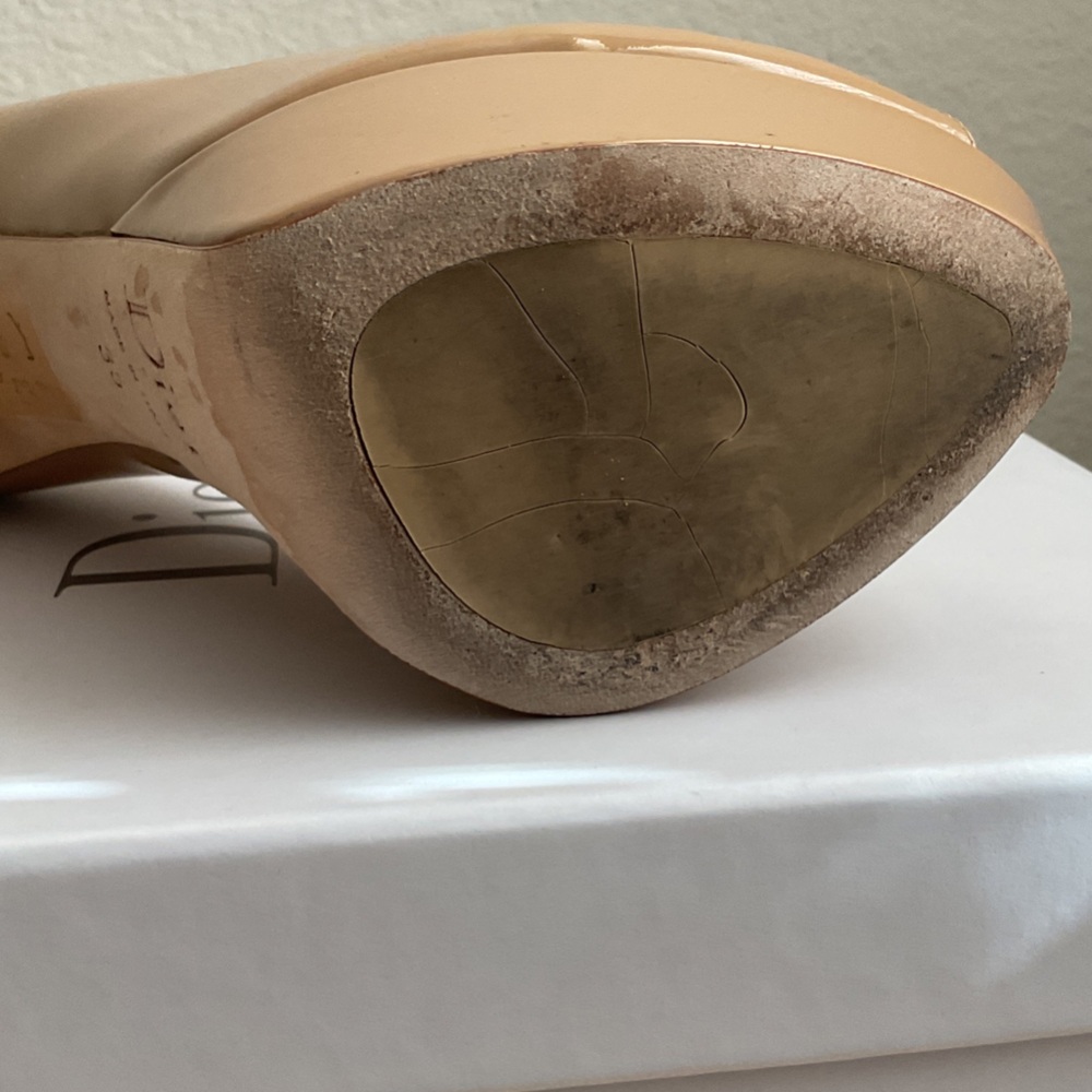 Dior Women's Beige Heels - Picture 9 of 14